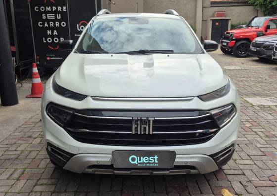 FIAT TORO 2.0 16V TURBO DIESEL VOLCANO 4WD AT9 FIAT TORO 2.0 16V TURBO DIESEL VOLCANO 4WD AT9